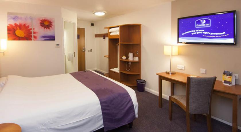 Premier Inn Uttoxeter Exterior photo